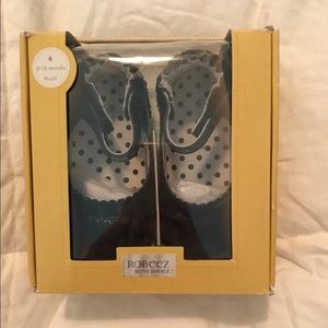 BNWT, Robeez-Catherine. Size 9-12 month. Adorable!